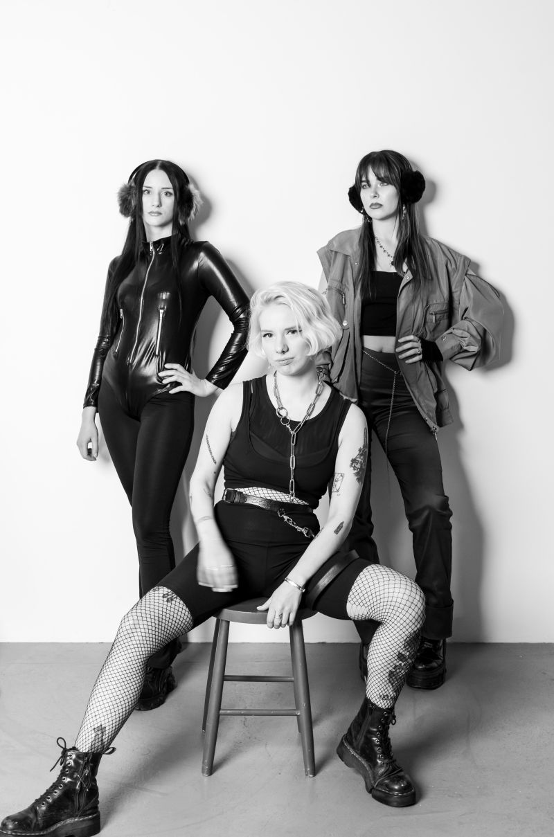 Seppo’s Angels: lempi, maenad & babybel